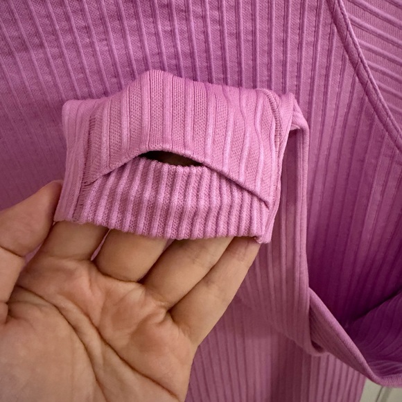 Lululemon Ribbed Long Sleeve Top Pink Purple Size 4 Thumbholes - Picture 9 of 11